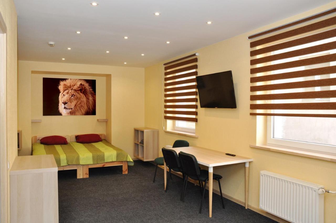 Riga City Center Quiet Apartment With Free Private Parking Exterior foto